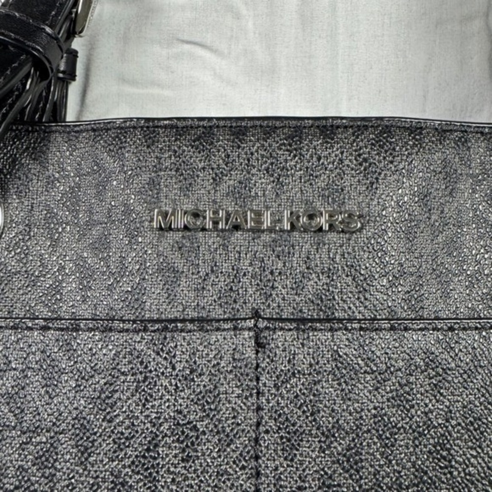 Michael Kors Signature Monogram Tote Bag Black Leather Shoulder Bag - Picture 4 of 10